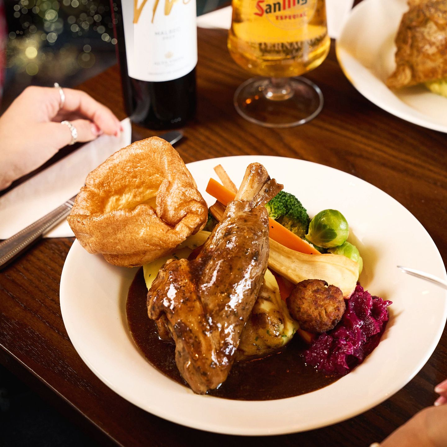 Christmas Day 2025 Lunch, Dinner & Dining at The Three Crowns & Sugar Loaf in Kidderminster